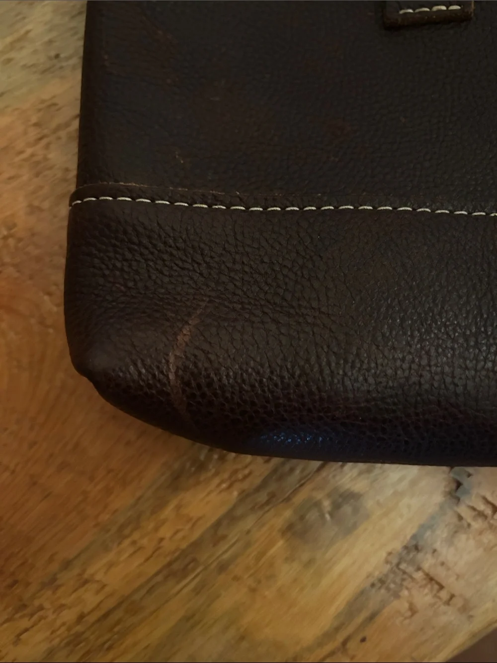 Portland Leather compact pebble
